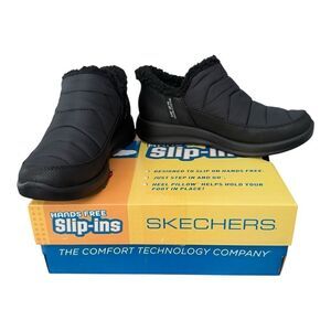 Skechers Hands Free Slip-Ins Cozy Escape Snowpuff Black Slipper Booties 5.5
